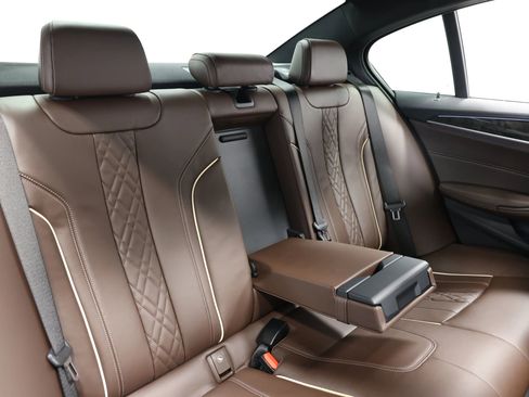 Used 2018 BMW M550i xDrive image 71