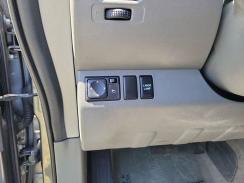 Used 2016 Nissan Frontier SV RWD image 12