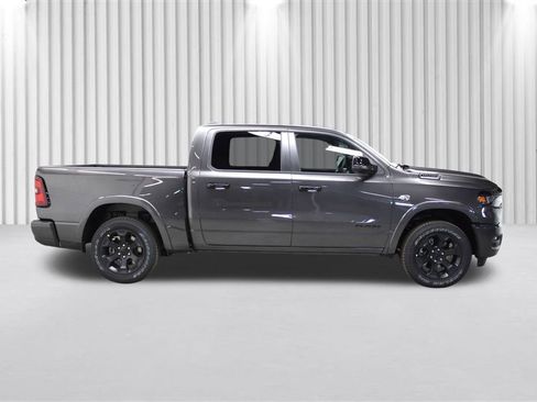 New 2026 RAM 1500 4x4 Crew Cab image 2