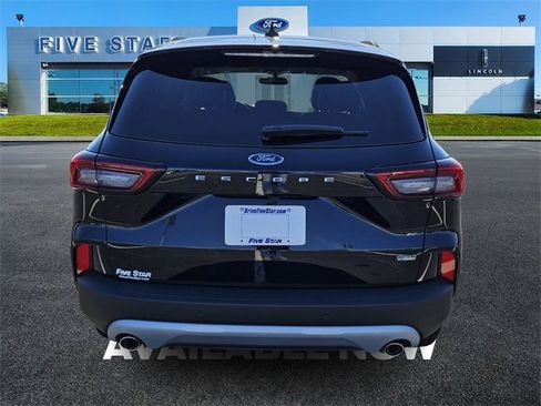 New 2026 Ford Escape SE image 6