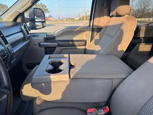 Used 2018 Ford F350 XLT image 24