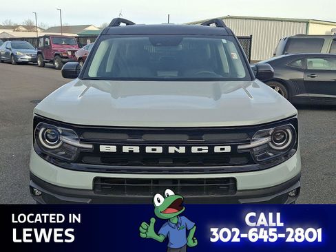 Used 2022 Ford Bronco Sport Outer Banks w/ Tech Package image 2