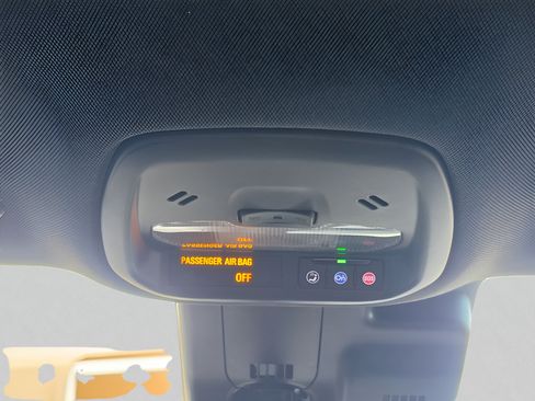 Used 2025 Chevrolet Trax RS w/ Driver Confidence Package FWD image 26