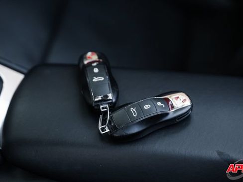 Used 2013 Porsche 911 Carrera RWD image 64
