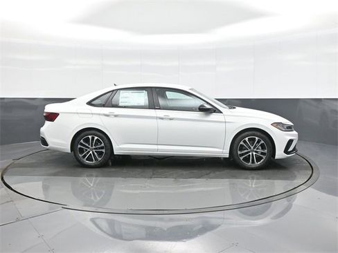 New 2026 Volkswagen Jetta Sport image 8