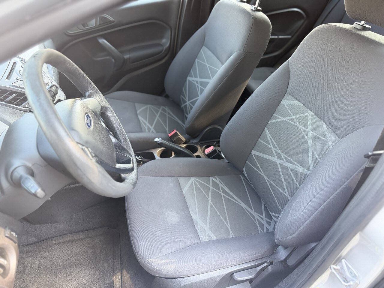 Used 2014 Ford Fiesta S FWD image 9