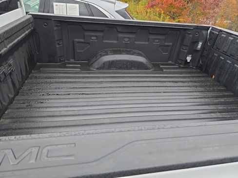 Used 2022 GMC Sierra 2500 AT4 w/ AT4 Premium Plus Package image 13