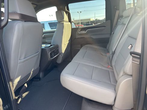 New 2026 GMC Sierra 1500 SLT w/ SLT Premium Plus Package image 19