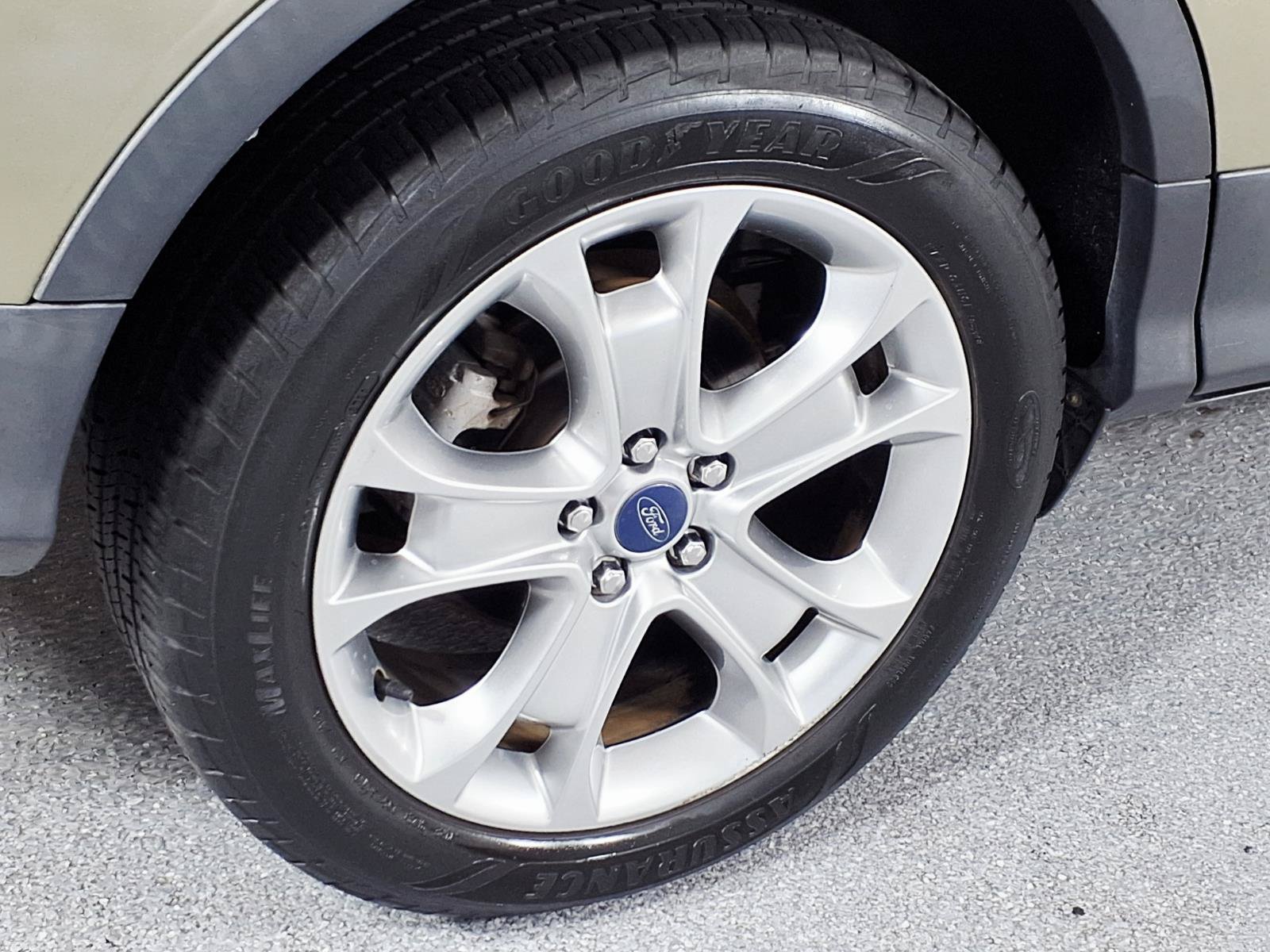 Used 2014 Ford Escape Titanium w/ Equipment Group 401A FWD image 7