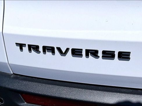 New 2026 Chevrolet Traverse LT w/ Driver Confidence Package FWD image 11