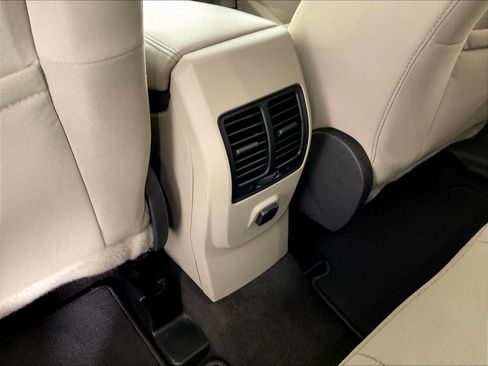 Used 2018 Ford Escape SE AWD/4WD image 10