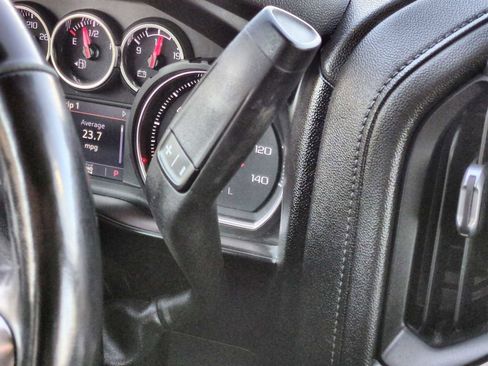 Used 2021 Chevrolet Silverado 1500 LT w/ Z71 Off-Road Package image 15