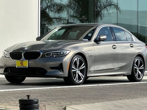 Used 2022 BMW 330e w/ Driving Assistance Package RWD image 7