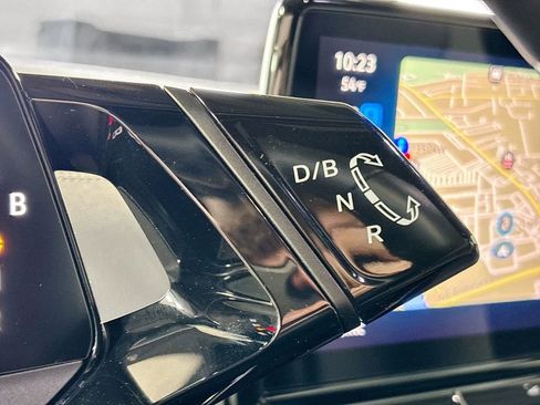 Certified 2024 Volkswagen ID.4 2WD image 19