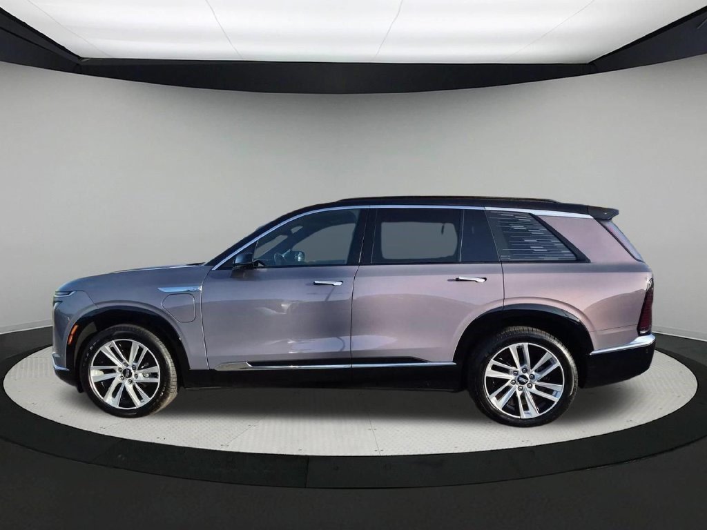 Certified 2026 Cadillac Vistiq Luxury AWD/4WD image 2
