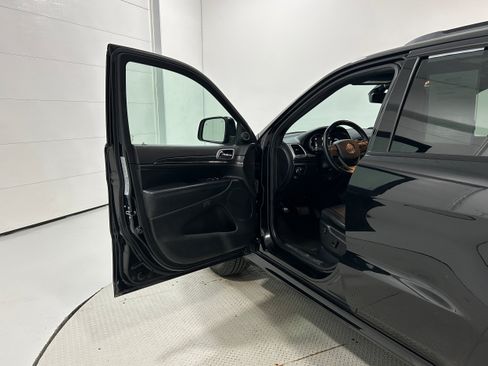 Used 2020 Jeep Grand Cherokee Limited X AWD/4WD image 25