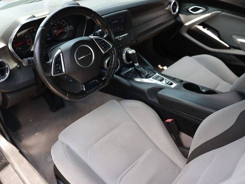Used 2020 Chevrolet Camaro LT RWD image 29