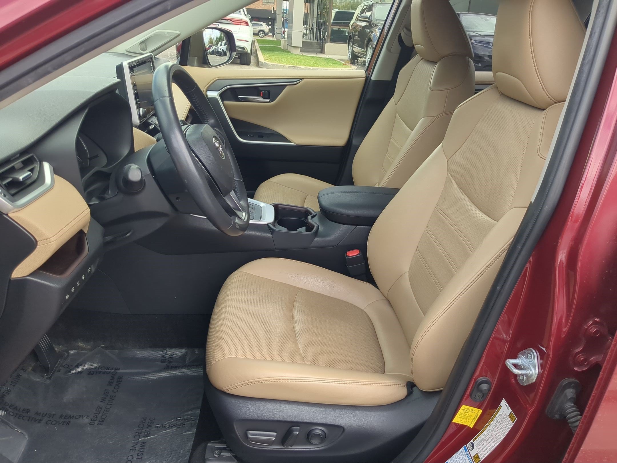 Used 2021 Toyota RAV4 Limited AWD/4WD image 27