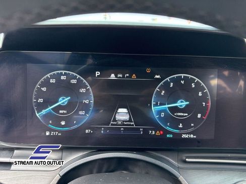 Used 2024 Kia Carnival SX image 39