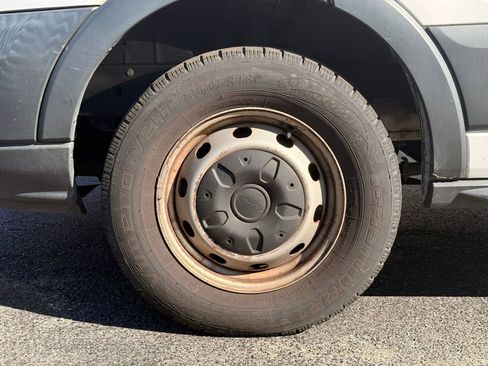 Used 2018 Ford Transit 250 130 Low Roof image 10