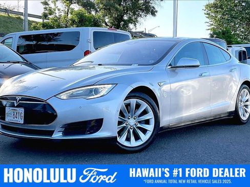 Used 2016 Tesla Model S 70 RWD image 1