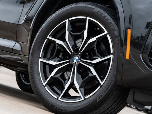 Certified 2023 BMW X3 xDrive30i w/ M Sport Package image 9