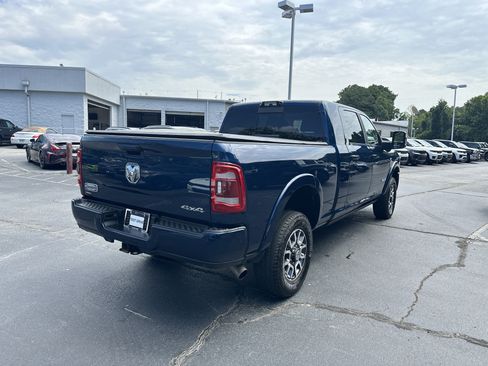 Used 2024 RAM 2500 Limited w/ Safety Group AWD/4WD image 9