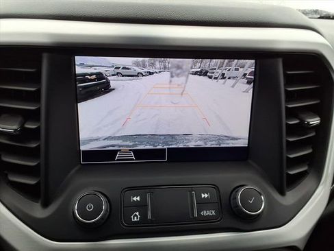 Used 2023 GMC Acadia SLE w/ Driver Convenience Package image 23