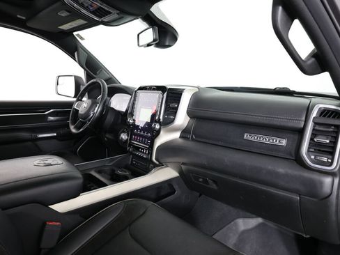 Used 2019 RAM 1500 Laramie AWD/4WD image 24