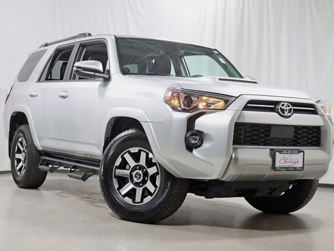 Used 2021 Toyota 4Runner TRD Off-Road Premium w/ Moonroof Package AWD/4WD image 7