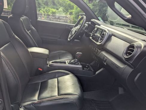 Certified 2019 Toyota Tacoma TRD Pro AWD/4WD image 19