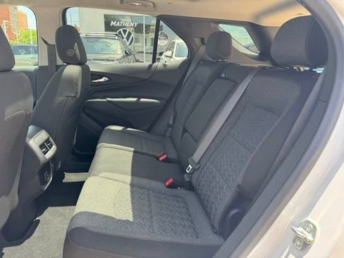 Used 2022 Chevrolet Equinox LT AWD/4WD image 11