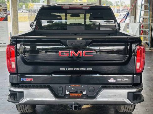Used 2022 GMC Sierra 1500 SLT w/ SLT Convenience Package AWD/4WD image 10