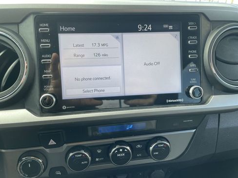 Used 2022 Toyota Tacoma SR5 image 18