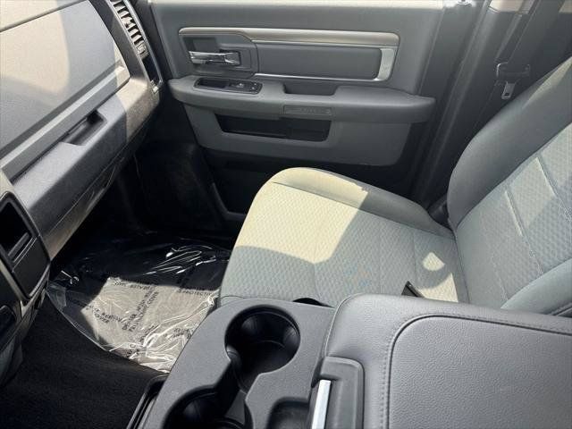Used 2018 RAM 1500 Classic SLT AWD/4WD image 58