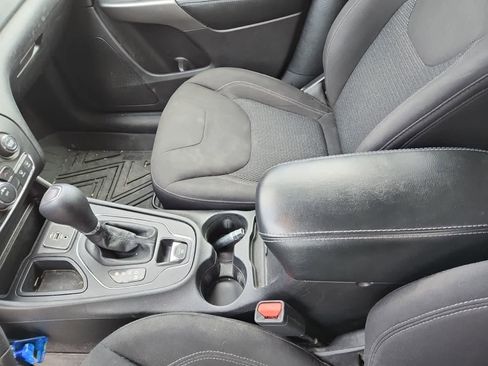 Used 2020 Jeep Cherokee Latitude image 11