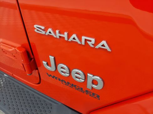 Used 2021 Jeep Wrangler Unlimited Sahara image 5