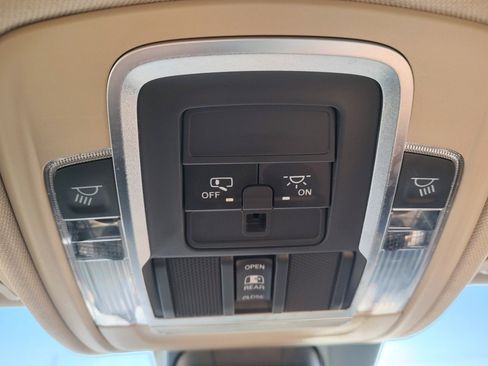 Used 2021 RAM 1500 Laramie w/ Off Road Group image 29