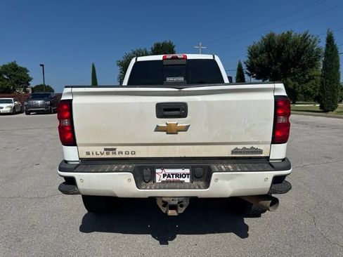 Used 2016 Chevrolet Silverado 2500 High Country w/ Duramax Plus Package AWD/4WD image 5