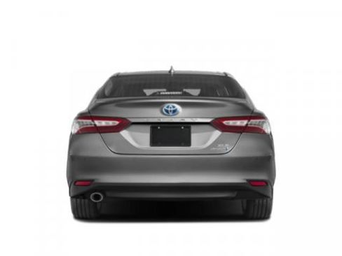 Used 2020 Toyota Camry LE image 5