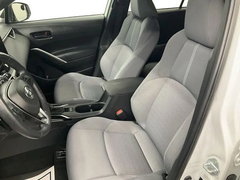 Used 2024 Toyota Corolla Cross AWD Hybrid w/ Moonroof Package image 10