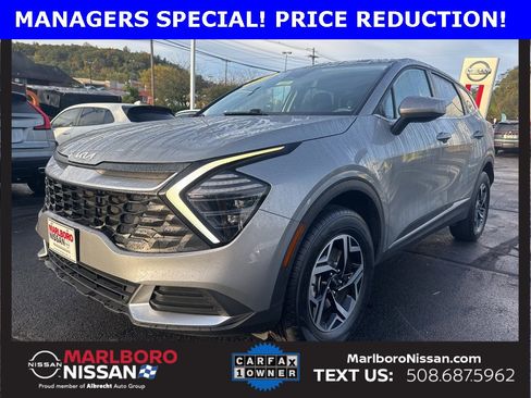 Used 2024 Kia Sportage LX image 3