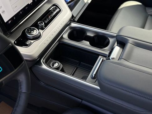 New 2027 Ford Expedition Active AWD/4WD image 30