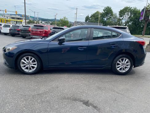 Used 2014 MAZDA MAZDA3 i Grand Touring w/ Appearance Package FWD image 6