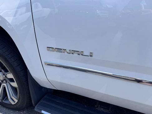 Used 2019 GMC Yukon XL Denali w/ Denali Ultimate Package AWD/4WD image 49