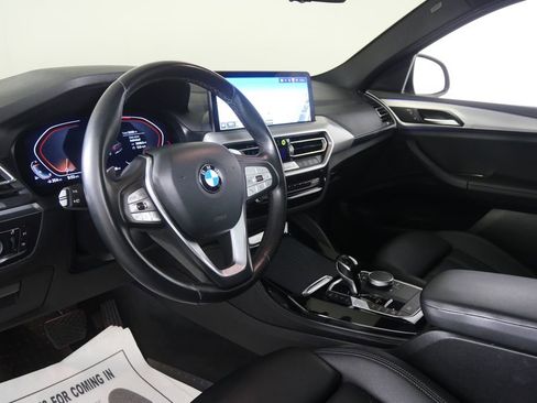 Used 2022 BMW X4 xDrive30i w/ Parking Assistance Package AWD/4WD image 12