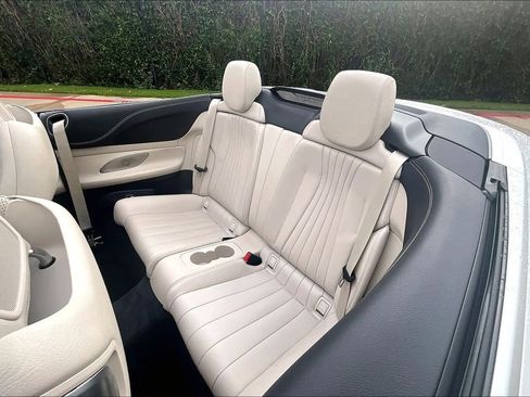 Used 2021 Mercedes-Benz E 450 4MATIC Cabriolet image 36