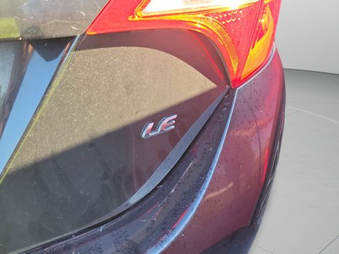 Used 2019 Toyota Corolla LE FWD image 21