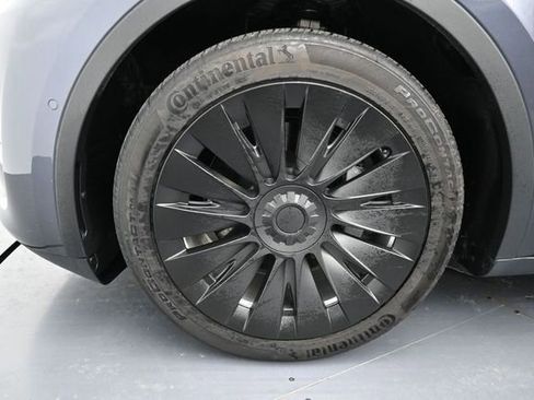 Used 2020 Tesla Model Y Performance AWD/4WD image 9