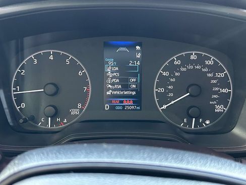 Used 2025 Toyota Corolla LE FWD image 28